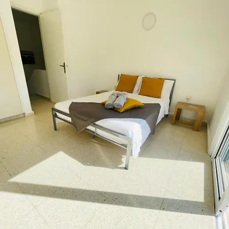Holiday home Mersey Faros Complex Perivolia