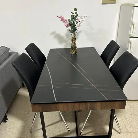 Mersey Faros Complex 度假居 *