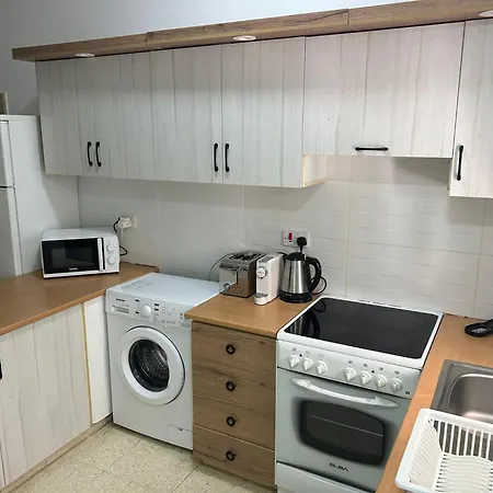 Mersey Faros Complex * 皮尔瓦利亚