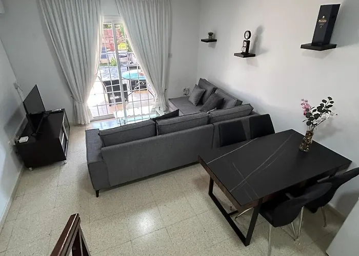 Nyaraló Mersey Faros Complex *