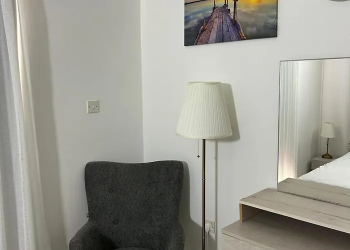 Mersey Faros Complex Nyaraló *